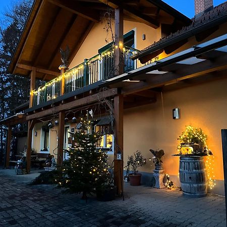 Gaestehaus Schmid Sankt Johann im Saggautal Екстер'єр фото